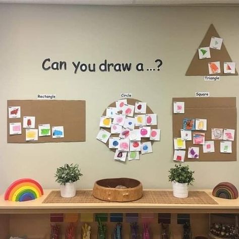 Preschool Layout Ideas, 2d Shapes Eyfs, Shapes Reggio Emilia, Prek Centers Setup, Discovery Preschool Kindercare, Classroom Displays Preschool, Emilio Reggio Activities, Preschool Reggio Activities, Tk Center Ideas