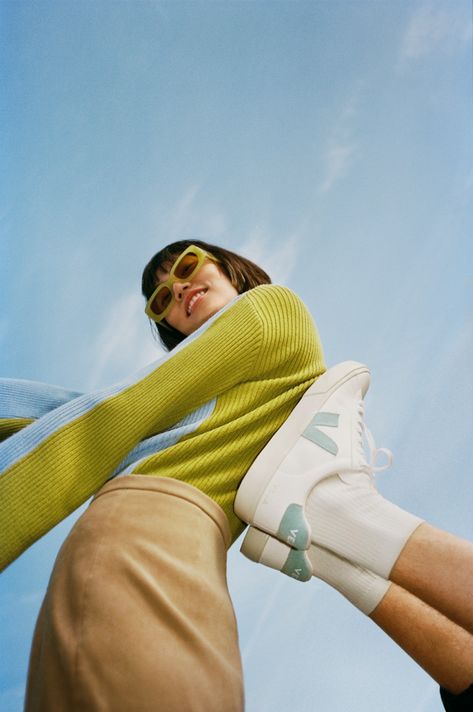 Rasmus Weng Karlsen - LINKDETAILS Mode Editorials, Veja Sneakers, Fashion Photography Inspiration, Spring Summer Trends, Shooting Photo, Photoshoot Inspiration, Summer Trends, Photography Inspo, Fashion Shoot