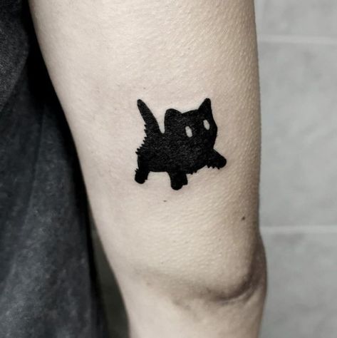 Small Black Cat Tattoo Designs, Cover Up Cat Tattoo, Simple Cover Up Tattoos Black, Cute Cats Tattoo, Cartoon Black Cat Tattoo, Cover Up Minimal Tattoo, Tiny Black Tattoos, Small Black Out Tattoo, 2 Black Cat Tattoo