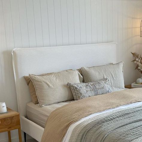 Amy & Luke Keary on Instagram: "Are you a fan of VJ Panelling ? We love it and can’t wait to incorporate it into our bedrooms and bathrooms 😍 I snapped this photo when looking through display homes ! 🙌 #vjpanelling #bedroom #bedroominspo #bedroomstyling #bedroomdesign #bedroomgoals #coastalliving #coastalhome" Vj Panelling Bedroom, Bedroom Goals, Bedroom Inspo, Coastal Homes, Coastal Living, Bedroom Design, Bedroom, Display Homes, Canning