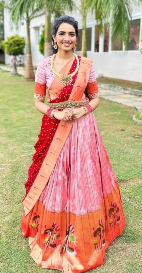 Bridal Langa Voni, Paithani Saree Lehenga, Pink Paithani Lehenga, Pattu Lehengas For Women, Pythani Pattu Half Sarees, Paithani Lehanga Designs, Blouse Designs For Pattu Half Saree, Pythani Pattu Lehanga, Bandhini Lehangas