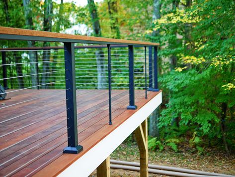 Terrace Railing, Patio Railings, Iron Railings Outdoor, Glass Railing Deck, Steel Cable Railing, Cable Railing Deck, Stainless Steel Cable Railing, Deck Remodel, Patio Railing