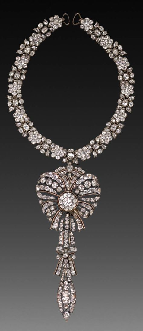 An antique gold, silver and brilliants necklace, French, late 1700s. 1700 Jewelry, 1700s Jewelry, Luxury Objects, 18th Century Jewelry, Abed Mahfouz, Blue Tuxedos, French Jewelry, Music Books, Cleveland Museum Of Art