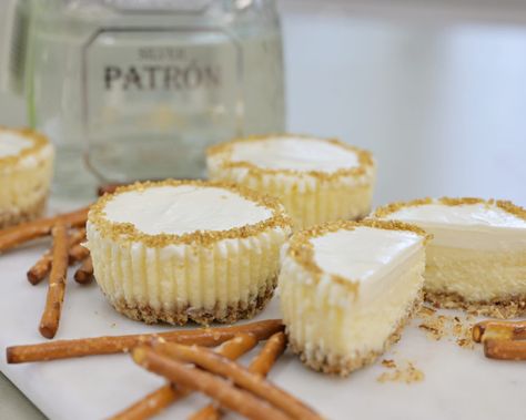 Tequila Margarita Cheesecake w Easy Pretzel Crust Recipe Patron Margarita, Margarita Cheesecake, Wedding Cake Recipes, Pretzel Cheese, Mexican Night, Salted Pretzel, Pretzel Crust, Tequila Margarita, Patron Tequila