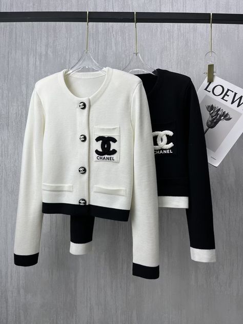 Channel Clothes, Chanel Inspired Room, Chanel Knitwear, Chanel Sweater, Chanel Women, Chanel Outfit, Cute Themes, Chanel Inspired, Gucci Sneakers