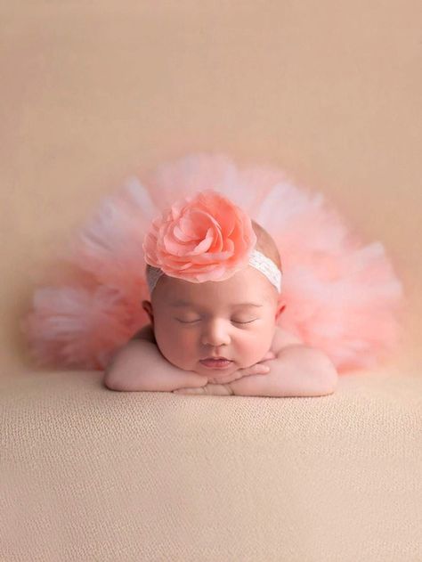 Newborn Photography Solid Mesh Skirt With Stereo Flower Headband | SHEIN USA 1 Month Baby, Newborn Tutu, Foto Newborn, Newborn Family Photos, Newborn Baby Photoshoot, Baby Poses, Foto Baby, Newborn Shoot, Newborn Baby Photography