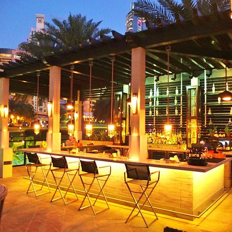 Outdoor Bar And Grill, Outdoor Restaurant Patio, Exterior Bar, Terrace Restaurant, Outdoor Kitchen Bars, Restaurant Patio, Outdoor Bbq Kitchen, Outdoor Kitchen Island, Backyard Bar