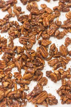 Honey Glazed Pecans Recipe, Roasted Pecans Recipe, Honey Roasted Pecans, Cinnamon Sugar Pecans, Recipe Using Honey, Candied Pecans Recipe, Glazed Pecans, Dorm Kitchen, Honey Toast