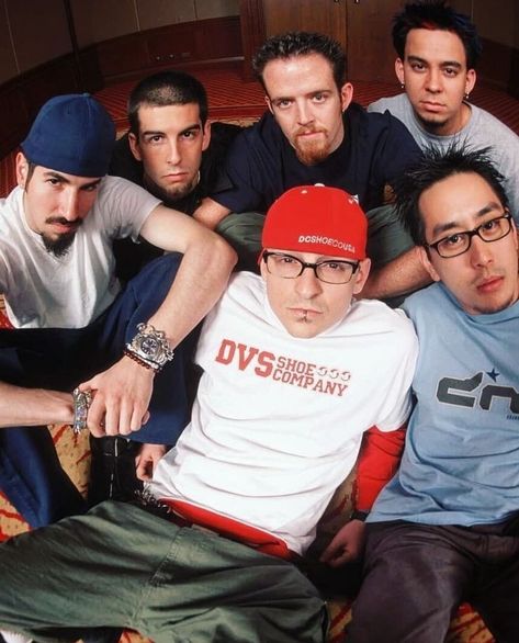 Chester Bennington 2000, Linkin Park 2000, Stop Farting, Joe Hahn, Rob Bourdon, Brad Delson, Linking Park, Linkin Park Chester, Desain Editorial