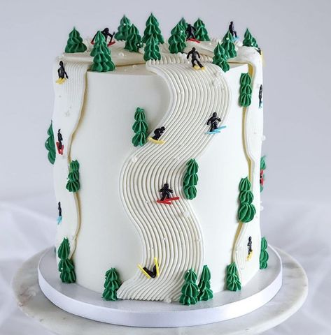 Bolo Rapunzel, Winter Torte, Birthday Cake Candles, Christmas Cake Designs, Cake Candles, Crazy Cakes, Ski Season, Pretty Birthday Cakes, Just Cakes