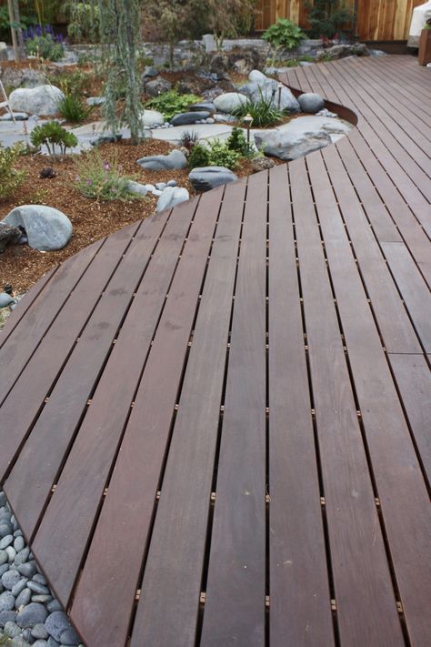 Curved Floating Deck, Ipe Front Porch, Wood Decks Backyard, Curved Decking Ideas, Curved Deck Ideas, Front Yard Deck, Curved Decking, Patio Extension, Ipe Deck