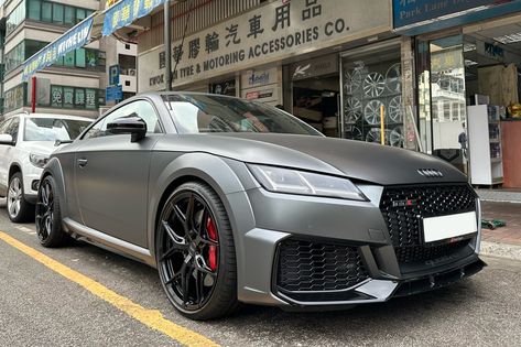 Audi TT RS with 20" Vossen Hybrid Forged HF-5 Gloss Black Wheels - 國華膠輪 Kwok Wah Tyre HK Audi Tt Rs, Black Wheels, Audi Tt, Gloss Black, Audi, Wheel, Black