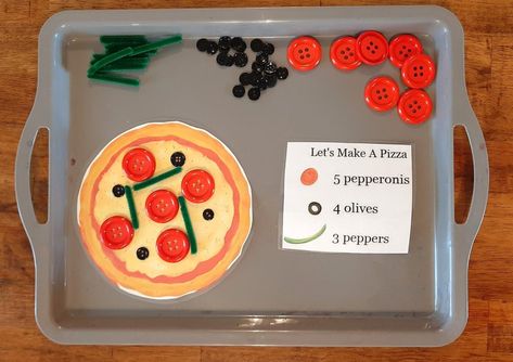 Almost everyone loves pizza and one of the most fun things about a pizza is all the toppings! Pre K Pizza Activities, Pizza Party Games For Kids, Pizza Math Preschool, Pizza Sensory Bin, Pizza Day Activities For Kids, Pizza Preschool Activities, Bread Study Creative Curriculum, Crow Counting, Pizza Playdough