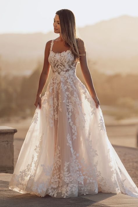 Vestidos Country, Allure Bridals, Cute Wedding Dress, Dream Wedding Ideas Dresses, Wedding Dress Fabrics, Lace Wedding Dresses, Allure Bridal, Lace Wedding Dress, Bridal Wedding Dresses