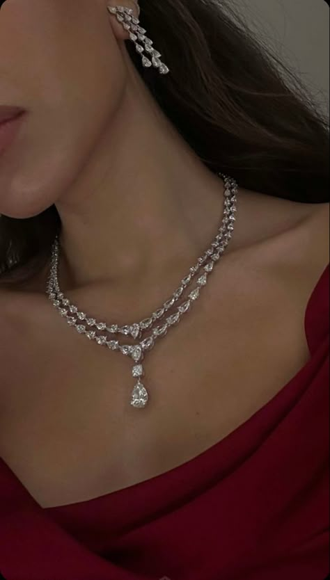 Expensive Necklaces, Neck Pieces Jewelry, Fancy Jewelry Necklace, Expensive Jewelry Luxury, Fancy Jewellery Designs, Luxe Jewelry, Classy Jewelry, Elegant Necklace, Expensive Jewelry