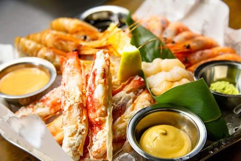 10 Great Restaurants in the Cayman Islands - Where to Eat in the Cayman Islands and What to Try? – Go Guides Cayman Islands Things To Do, Best Restaurants In Grand Cayman, Georgetown Cayman Islands, Seven Mile Beach Grand Cayman, Authentic Italian Pizza, Cayman Island, Pizza Bar, Caribbean Island, Indoor Dining