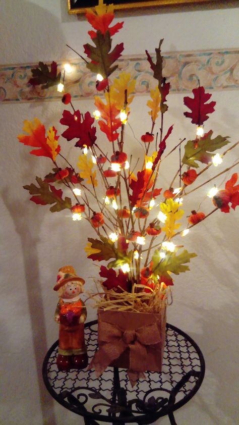 Nursing Home Fall Decorating Ideas, Fall Fence Decorating Ideas, Autumn Theme Party, Autumn Party Decorations, Pomander Balls, Fall Ball, Dance Decorations, Diy Gift Set, Diy Thanksgiving