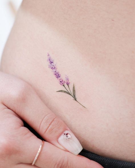 Least Painful Tattoo, Tattoo Under Breast, Lilac Tattoo, Lavender Tattoo, Scar Tattoo, Stylish Tattoo, Petite Tattoos, Tatuaje A Color, Dainty Tattoos