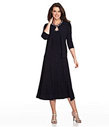 MOB - this style seems very figure forgiving. (Dillard's) Mother Of The Bride Trouser Suits, Tea Length Cocktail Dresses, Mother Of The Bride Dresses Long, Mother Of Groom Dresses, Beaded Jacket, Dress Attire, Mob Dresses, Alex Evenings, Bride Gowns