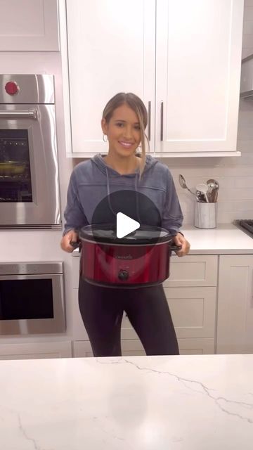 Mercedes Gonzalez Mayo on Instagram: "Italian wedding soup in the crock pot🍲 Definitely one of my favorite soups I’ve made in the crock pot so far! This was an absolute hit and my family devoured it!! I literally had two bowls of soup myself! Truly came out better than the one we order at our favorite restaurant and it’s too easy to make! #crockpotmeals #crockpot" Crockpot Wedding Soup, Italian Wedding Soup Crock Pot, Best Crockpot Soups, Crockpot Soup Recipes Healthy, Crockpot Italian Wedding Soup, Restaurant Soups, Mercedes Gonzalez, 1960s Food, Soup Sunday