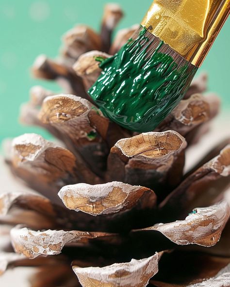 Pinecone Painting, Cone Ideas, Pine Needle Crafts, Diy Teddy Bear, Succulent Display, Painted Pinecones, Old Glass Bottles, Pine Cone Art, Cone Crafts