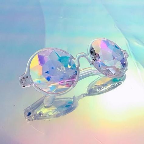 Holographic Fashion, Diamond Authority, Makeup Accesories, Cute Sunglasses, Kids Sunglasses, Sunglasses & Glasses, Eye Glasses, Fashion Magazine, Mirrored Sunglasses