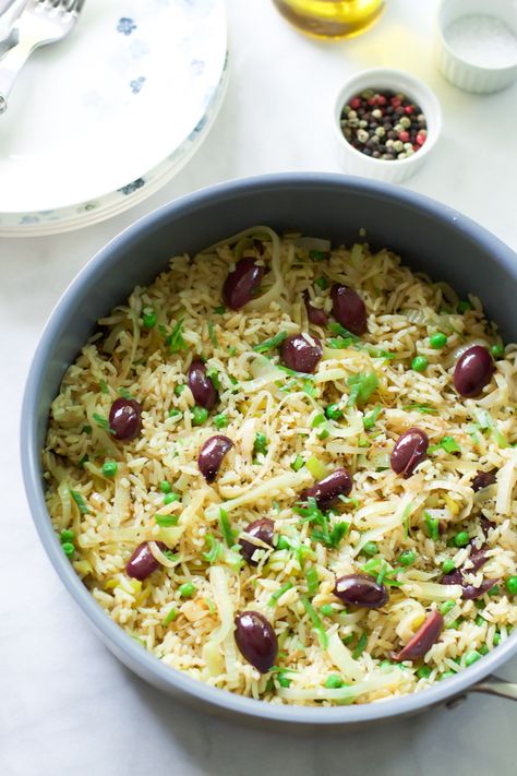 Leek Kalamata Rice Recipes With Leeks, Chile Recipes, Vegan Rice, Easy Rice Recipes, Chicken Zucchini, Veggie Delight, Asparagus Recipe, Rice Recipe, Vegetable Side Dishes