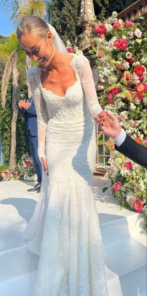 Removable Long Sleeve Wedding Dress, Scoop Wedding Dress Neckline, Flowy Long Sleeve Wedding Dress, Sophie Habboo, Long Sleeve Lace Wedding Dresses, Long Sleeve Wedding Dress Lace Mermaid, Scoop Wedding Dress, Mermaid Wedding Dress With Sleeves, Hacienda Wedding