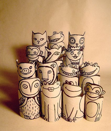 Oppgaver For Barn, Things Organized Neatly, Toilet Paper Rolls, Toilet Paper Roll Crafts, Paper Roll Crafts, Paper Rolls, Recycled Art, School Photos, Toilet Paper Roll