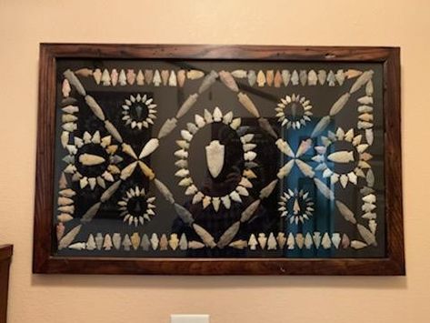 Arrowhead Art, Arrowhead Display, Shadowbox Ideas, Deer Head Decor, Arrowheads Design, Arrow Heads, Native American Decor, Native Crafts, Mobile Home Decorating