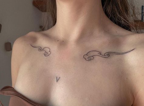 Collar Bone Wings Tattoo, Collar Bone And Chest Tattoo, Wings Tattoo Collar Bone, Aesthetic Angel Wings Tattoo, Wings On Collar Bone Tattoo, Angel Wing Collar Bone Tattoo, Wing Collar Bone Tattoo, Bone Wings Back Tattoo, Angel Wings Collar Bone Tattoo