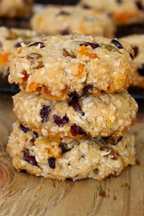 Coconut Oatmeal Cookies, Oatmeal Coconut Cookies, Baking With Coconut Oil, Coconut Oatmeal, Coconut Oil Recipes, Coconut Cookies, Coconut Recipes, Breakfast Cookies, Köstliche Desserts