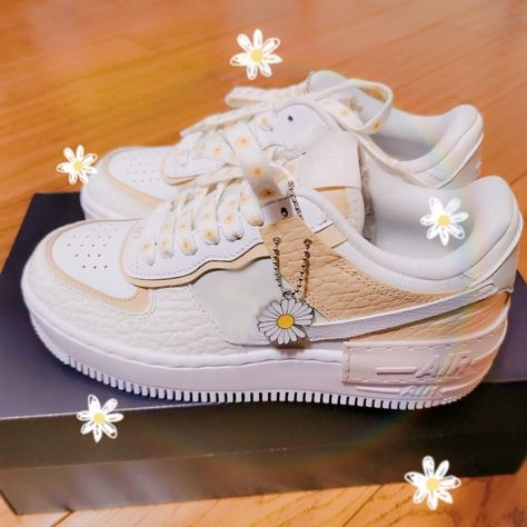 Tenis Aesthetic, Slider Design, Air Force 1 Shadow, Flat Shoe, Women Men Shoes, Canvas Sneakers, Nike Air Force 1, Work Shoes, Cute Shoes