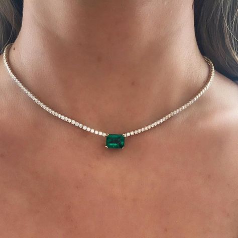 Anita Ko (@anitakojewelry) on Instagram: “I know what I'm wearing with jeans and a T-shirt this weekend…💚 #anitako #colombianemerald” Diamond Tennis Necklace, Jewelry Brands, Rhinestone Choker, Classy Jewelry, Tennis Necklace, Girly Jewelry, Green Emerald, Jewelry Inspo, Emerald Diamond