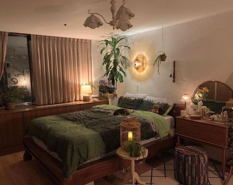 Brown Bedroom Ideas, Brown Rooms, Dream Apartment Decor, Future Apartment Decor, Brown Bedroom, Boho Room Decor, Redecorate Bedroom, Boho Room, Apartment Decor Inspiration