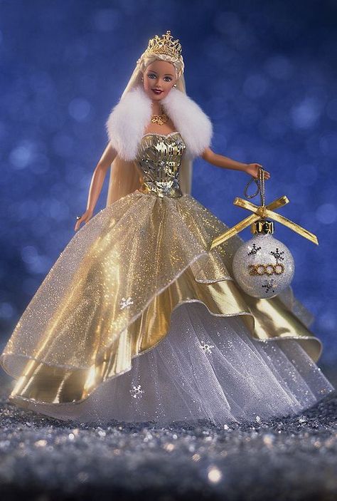 Accessoires Barbie, Happy Holidays Barbie, Barbie 2000, Christmas Barbie, Barbie Gowns, Im A Barbie Girl, Holiday Barbie, Barbie Vintage, Beautiful Barbie Dolls