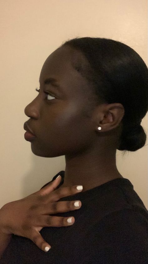 Faces Reference Side Profile, Side Of Face Reference, Art Reference Poses Side Profile, Side Profiles Black Women, Side Lips Reference, Side Profile Nose Reference, Black Female Side Profile, Side Views Of Face, Poc Women Side Profile