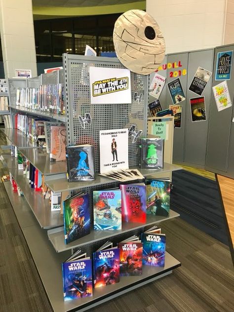 Library Decorations: Library End Cap: Star Wars Theme for May the Fourth Decoracion Star Wars, Cap Inspiration, Library Decorations, May The Fourth, Cap Decorations, Library Decor, Public School, Librarian, Gaming Products