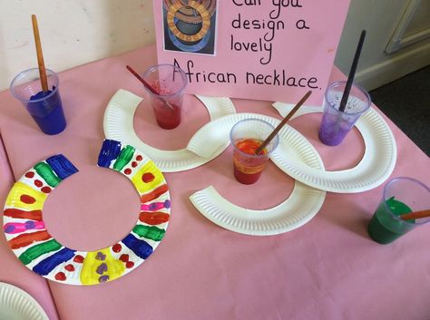 Africa Eyfs, African Art For Kids, Handas Surprise, Multicultural Activities, Around The World Theme, Eyfs Ideas, Surprise Gifts For Him, Eyfs Classroom, Eyfs Activities