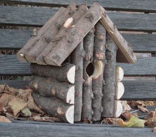 Log cabin. Tree branches, how cute is this!! Log Cabin Bird House, Italian Cypress, Homemade Bird Houses, Garden Birdhouses, Bird House Feeder, Bird House Plans, Bird House Kits, Bird Aviary, Diy Birds