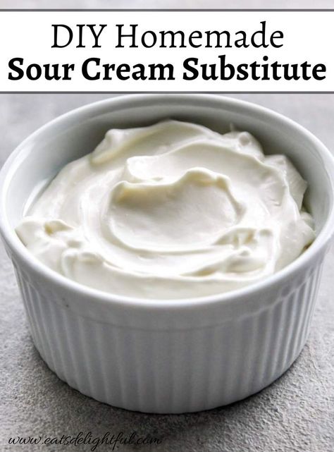 sour cream substitute in bowl Greek Yogurt Sour Cream Recipe, Diy Sour Cream, Making Sour Cream, Sour Cream Replacement, Greek Yogurt Sour Cream, Cream Substitute, Sour Cream Uses, Diy Yogurt, Sour Cream Substitute