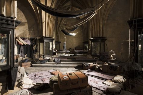 The Room of Requirement as a hideout for Hogwarts students in 1998. Room Of Requirement, Deathly Hallows Part 2, Hogwarts Castle, Hogwarts Aesthetic, Harry Potter Room, Hogwarts School, Harry Potter Aesthetic, Wizarding World Of Harry Potter, Harry Potter Series