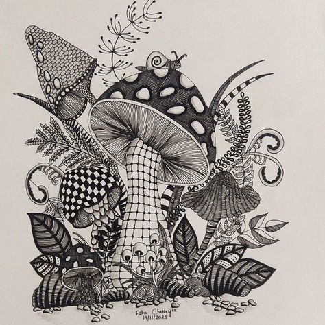 Mushroom Drawing Pattern, Mushroom Nature Drawing, Zendoodle Art Mushroom, Mushroom Illustration Black And White, Mushroom Tattoo Black And White, Mushroom Zentangle Doodles, Mushroom Art Black And White, Mushroom Sketch Trippy, Zentangle Mushrooms