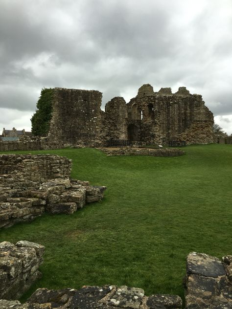 Barnard Castle Barnard Castle, English Heritage, Medieval Town, Monument Valley, Mount Rushmore, Monument, Castle, Natural Landmarks, Travel