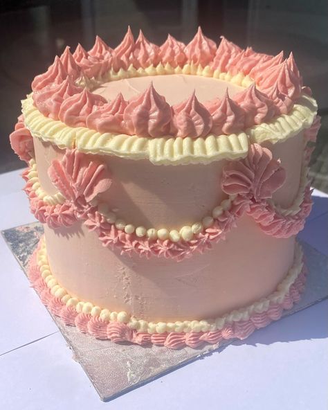 Vintage raspberry cake 🫶🩷 • • • #fyp #vintagecakes #pink #raspberry #vanilla #vintage #cute #coquette Pink Vanilla Cake, Pink Raspberry, Pink Vanilla, Cute Coquette, Raspberry Cake, Vanilla Cake, Raspberry, Vanilla, Collage