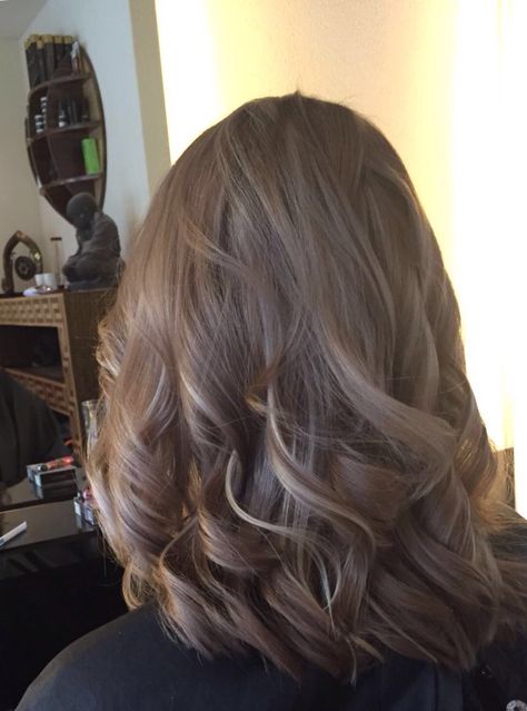 Ash Brown silver highlights short hair Taupe Brown Hair, Brown Hair With Ash Highlights, Silver Ash Hair, Highlights Short Hair, Highlights Brown Hair Short, Brown Hair With Silver Highlights, Ash Highlights, Ash Balayage, Short Hair Highlights