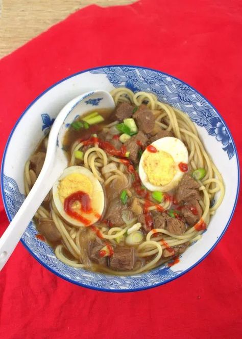 Ya Ka Mein Beef Noodle Soup (Yock, Old Sober or Yat ka Mein) – Yock Recipe, Recipes With Vegetable Broth, New Orleans Style, Beef Noodle Soup, Hard Cooked Eggs, Classic Recipes, Broth Recipes, Delicious Vegetables, Beef Soup