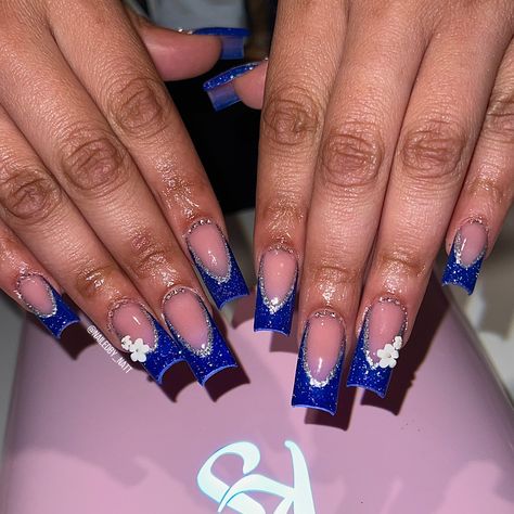 Blue Nails For Prom Short, Blue Prom Nails Acrylic Short, Blue Nail Designs Homecoming, Graduation Blue Nails, Royal Blue Prom Nails Medium, Royal Blue Nails For Prom Glitter, Royal Blue Bday Nails, Blue Nails Acrylic Prom, Medium Blue Nails Acrylic