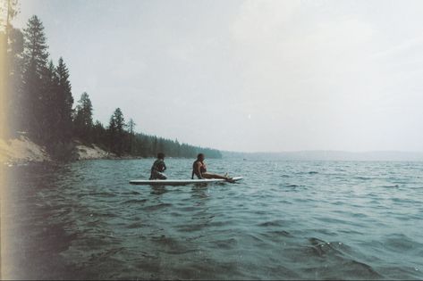 Nature On Film, Beach Forest Aesthetic, Pnw Coast Aesthetic, Oregon Summer Aesthetic, Pnw Beach Aesthetic, Camping Film Photography, Lakehouse Aesthetic, Granola Childhood Aesthetic, Oregon Beach Aesthetic