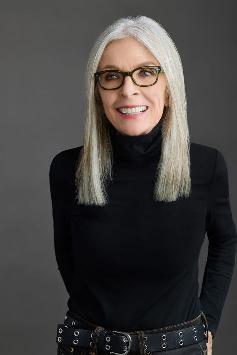 Diane Keaton Style, Diane Keaton Hairstyles, Menswear Inspired Outfit, Diane Keaton, Scene Fashion, Hollywood Star, 2025 Vision, Menswear Inspired, Style Icon